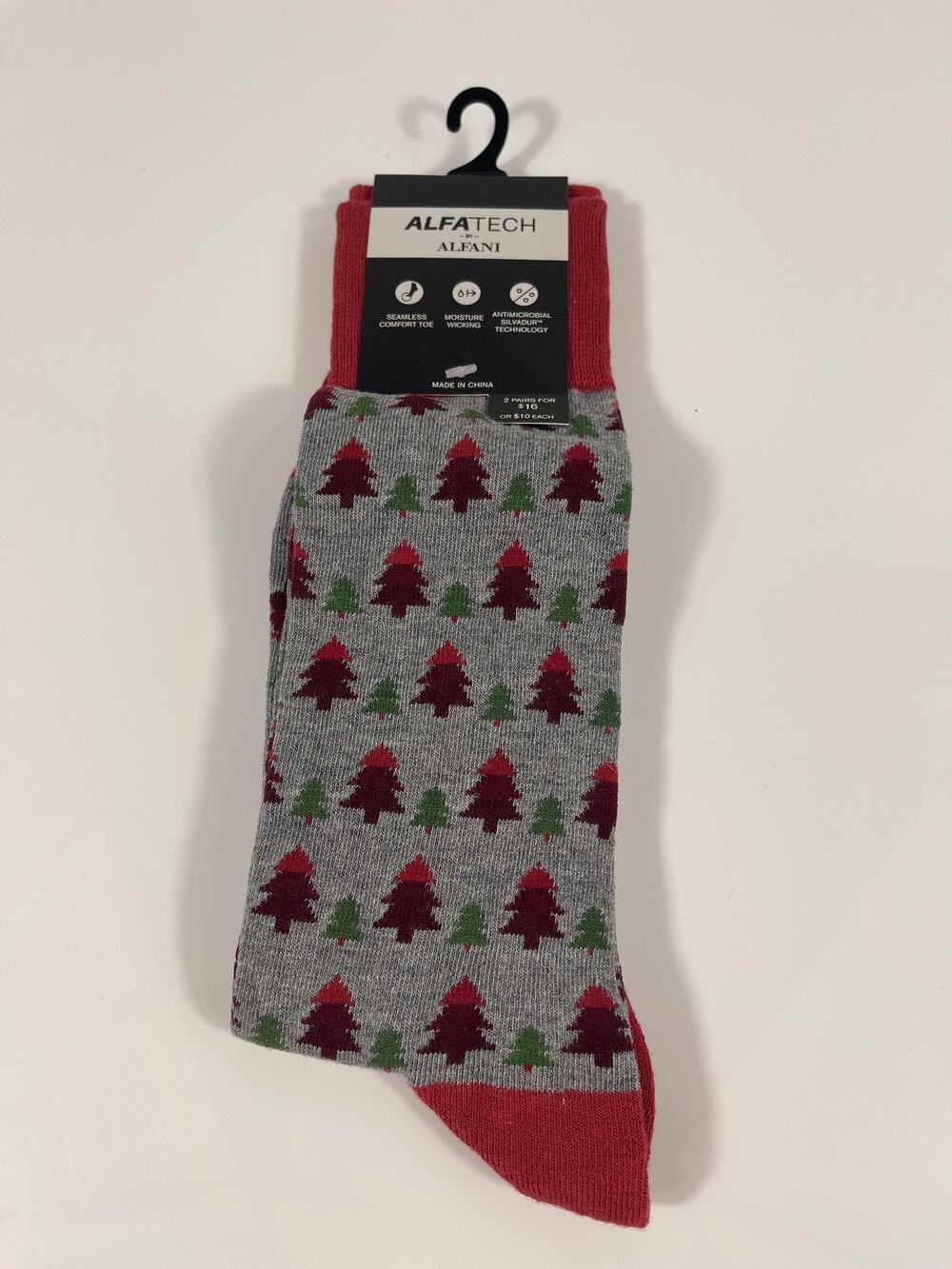 Alfani ALFATECH Socks Men's One Size Gray Red Green Christmas Tree Pattern New